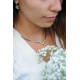 Collier maille omega argent 925 oxyde de zirconium jaune vert en cabochon et pierres blanches Elsa Lee Paris